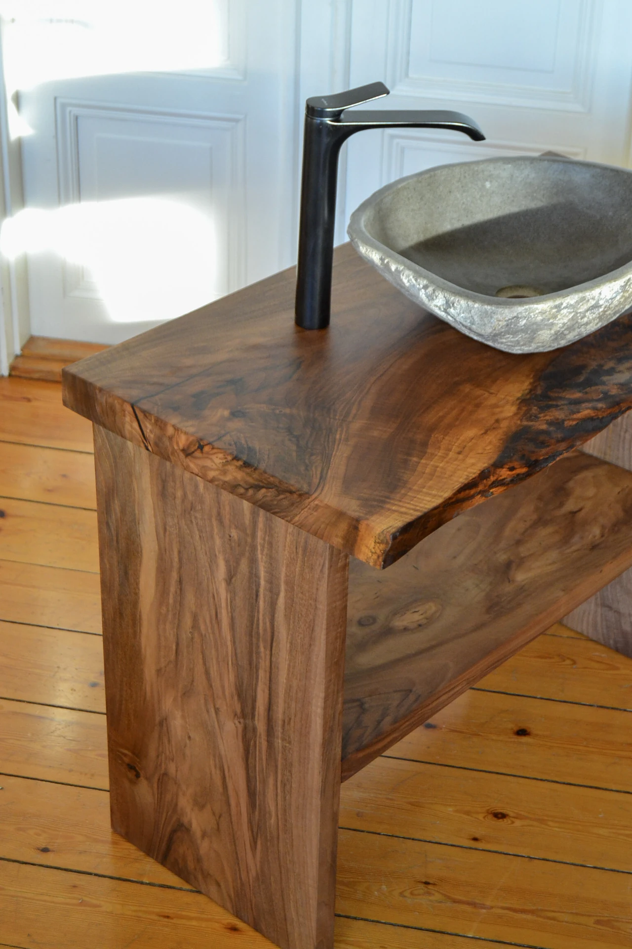 Naturbord — handgjort bord 8